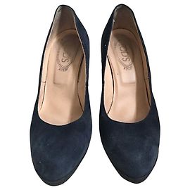 Tod's blue suede pumps Blue
