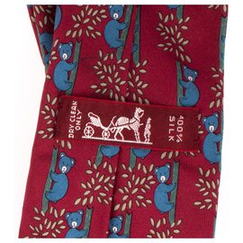 Hermès-Hermes estampado gravata de seda, motiva: "Panda" em muito bom estado!-Branco,Vermelho,Azul