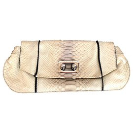 Céline Clutch aus Python Eggshell Aus weiß