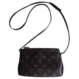 Louis Vuitton Pochette Pallas BB Brown Cloth ref.713785 - Joli Closet