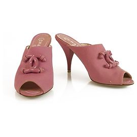 Chanel rosa tecido Peep toe saltos mulas com CC no vamp 9cm calcanhar coberto sz 39 Rosa