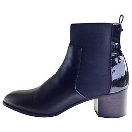Jimmy Choo Hallow Chelsea Boots Black Leather Patent Black
