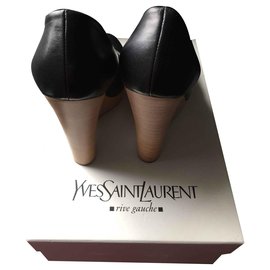 Yves Saint Laurent-Maryna Pump-Noir