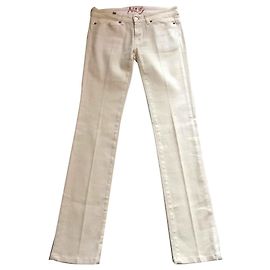 Notify Anemone slim fit jeans eggshell Eggshell