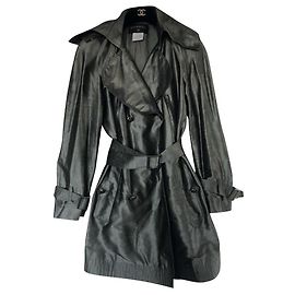 Chanel Trenchcoats Silber Grau