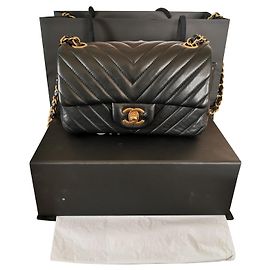 Chanel Chevron Mini Borsa rettangolare Nero
