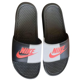 Sandali Nike Benassi Neri Nero