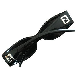 Fendi-Sunglasses Fendi-Black