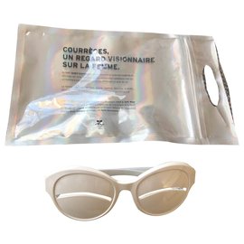 Courreges Eskimo Eggshell