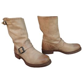 Frye boots, Véronica Short model Beige