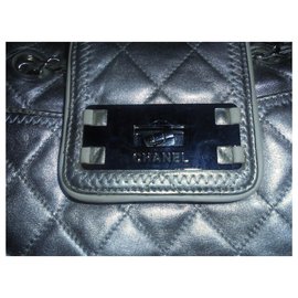 Chanel-Borsa Chanel autentica Borsa shopping modello Reissere Collezione East West Collector XL Seriale n 1050 1945-Argento