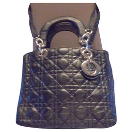 Christian Dior-Authentic vintage handbag medium model Lady vintage year 83 cook soft lamb cannage-Black