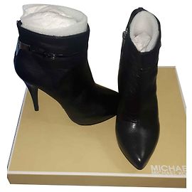 Michael Kors Absatzstiefeletten Schwarz