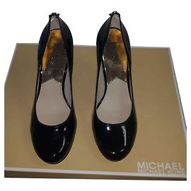 Michael Kors Schwarzer Stöckelschuh MK t40.5 Schwarz