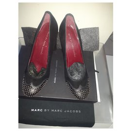 Marc by Marc Jacobs-Modern high-heeled black heel shoe-Black