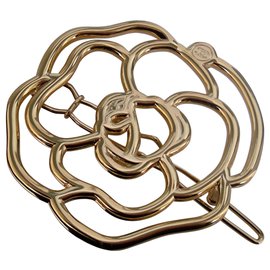 Chanel-CAMELIA CLAMP-Golden