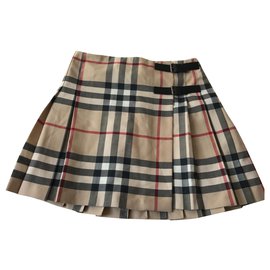 Burberry Saias Bege