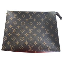 Louis Vuitton-TOILET POCKET 26 monogram-Brown