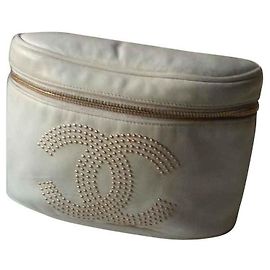 Chanel Banana Bag Eggshell Leather Eggshell