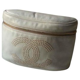 Chanel Bananetasche Leder Eggshell Aus weiß