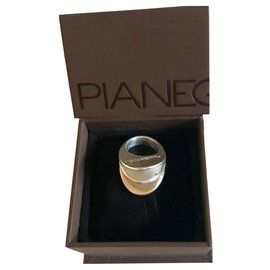 Pianegonda ring Silvery