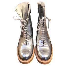 Botas Chanel Prata