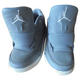Autre Marque Tênis JORDAN Branco e Cinza de Couro e Nubuck Branco Cinza
