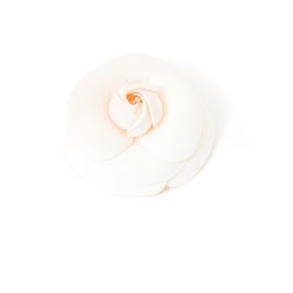Chanel CAMELIA DE SEDA DE MARFIM Cru