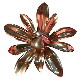 Chanel Pins e spille D'oro