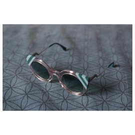 Fendi-Fendi Cat Eyes Sunglasses-Pink,Blue