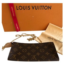 Louis Vuitton-Sacos de embreagem-Marrom