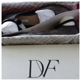 Diane Von Furstenberg-Diane von Furstenberg Pewter Ballet Flats-Metallic,Dark grey
