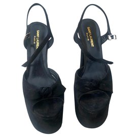 Saint Laurent-Betty Paige-Black