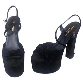 Saint Laurent-Betty Paige-Black