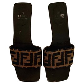 Fendi-Zucca-Brown