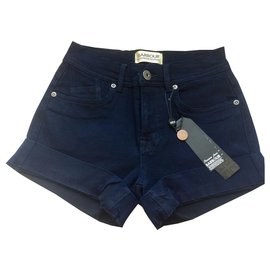 Barbour-Barbour tomboy shorts new-Navy blue