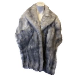 Autre Marque Mink stole Grey