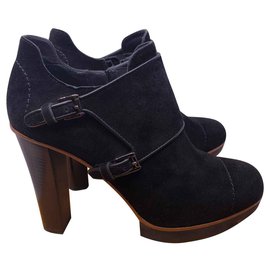 Tod's-Ankle Boots-Black