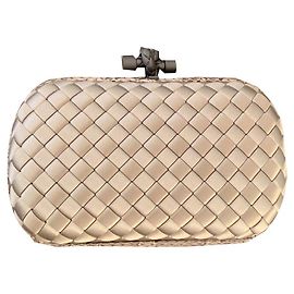 Courchesne Knot Bottega Veneta Clutch Grau