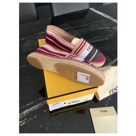 Fendi-Espadrilles-Fuschia
