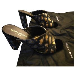 Mules Saint Laurent Preto