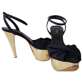 Giambattista Valli-Wedge heels with stiletto heels.-Black,Golden
