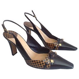 Louis Vuitton ESCARPINS Noir