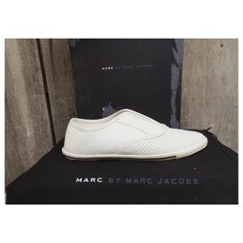 Marc by Marc Jacobs-Marc By Marc Jacobs zapatillas nuevas condiciones-Blanco