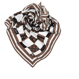 Fendi-Fendi White Zucca Silk Scarf-White,Multiple colors
