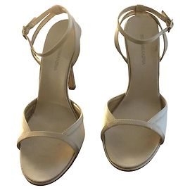 Sandali BCBG Max Azria in raso nudo Beige