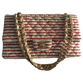 Chanel-Klassische mittelgroße Tasche-Beige