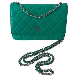 Chanel WOC Verde