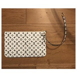Louis Vuitton-Neverfull-Branco