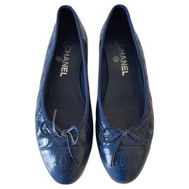 Chanel-Blue chanel ballerinas in wrinkled leather-Blue